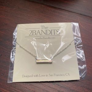 NWT Iridescent Necklace